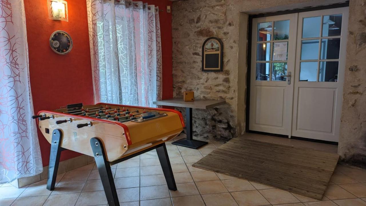 Chambres D'Hotes Les Lits Des Fees Saint-Floret Exterior foto